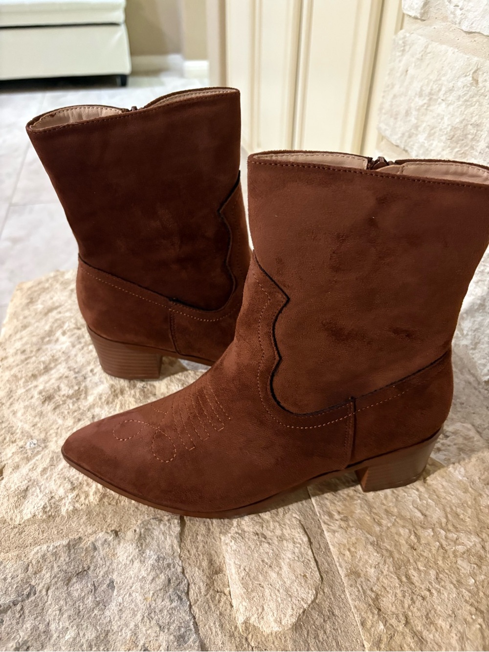 Chase and Chloe Malena Western Boot in Brown Size 8